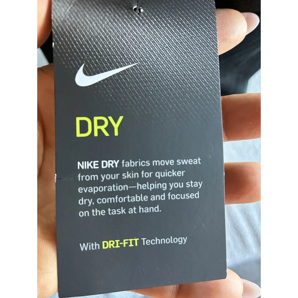 Nike Dri-FIT Women's Black Open Back Training Tank Top Size S NWT.